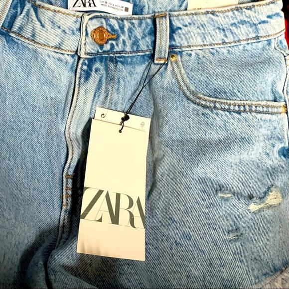 Zara Distressed High Waisted Light Wash Denim shorts Size 4 & 6 - Picture 7 of 8